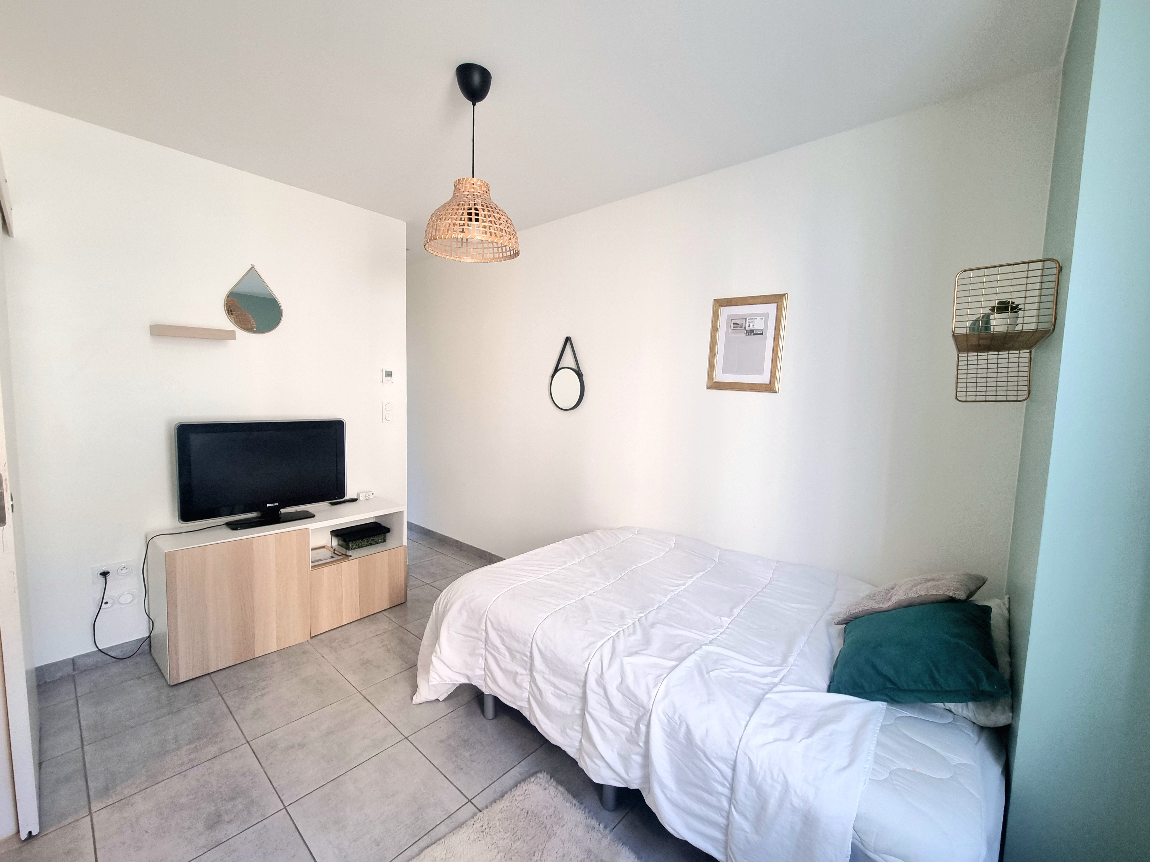 Appartement T1 meublé avec jardin privatif - Valence centre