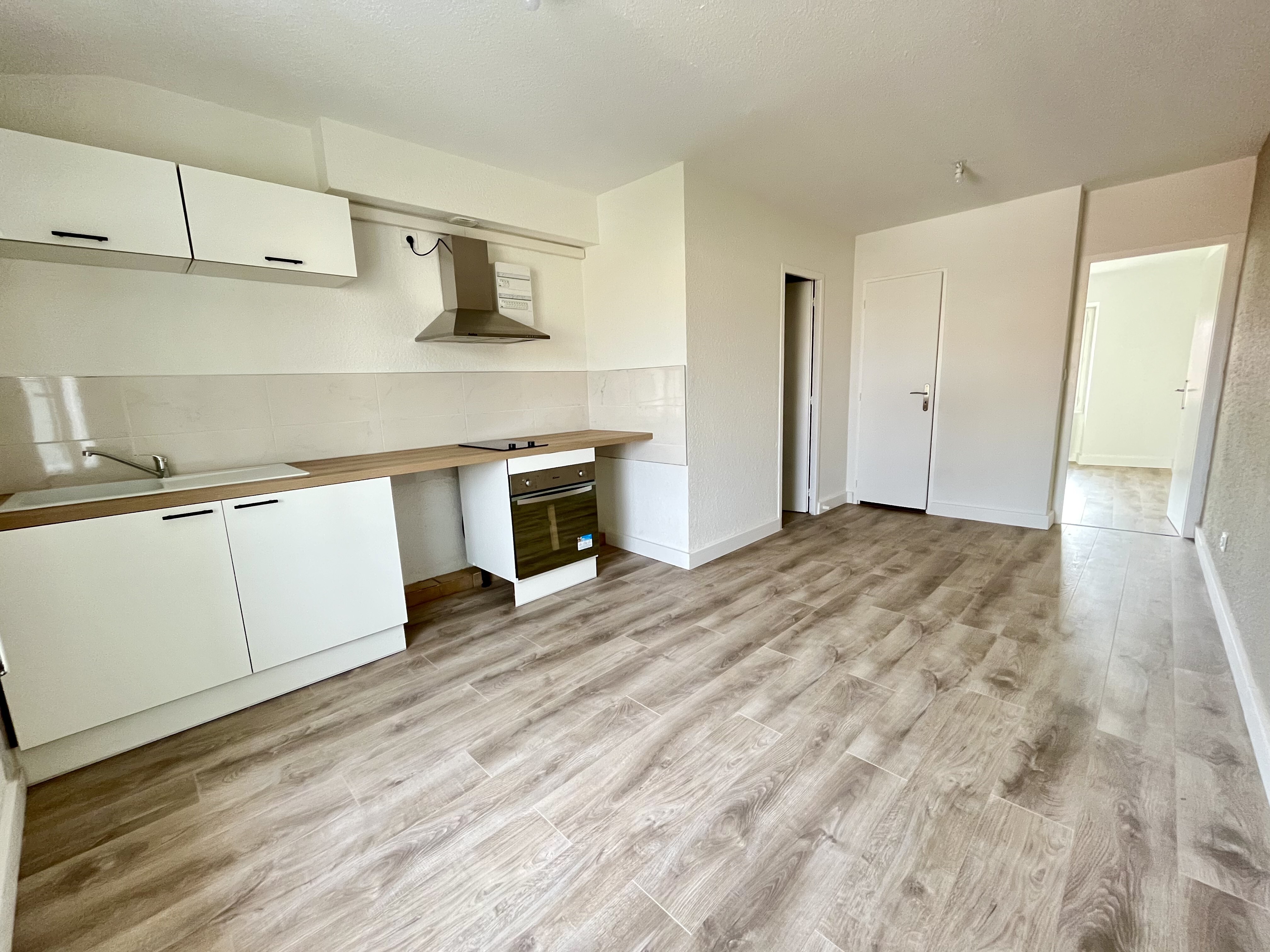 Appartement T2 avec parking sécurisé Bourg-de-Péage